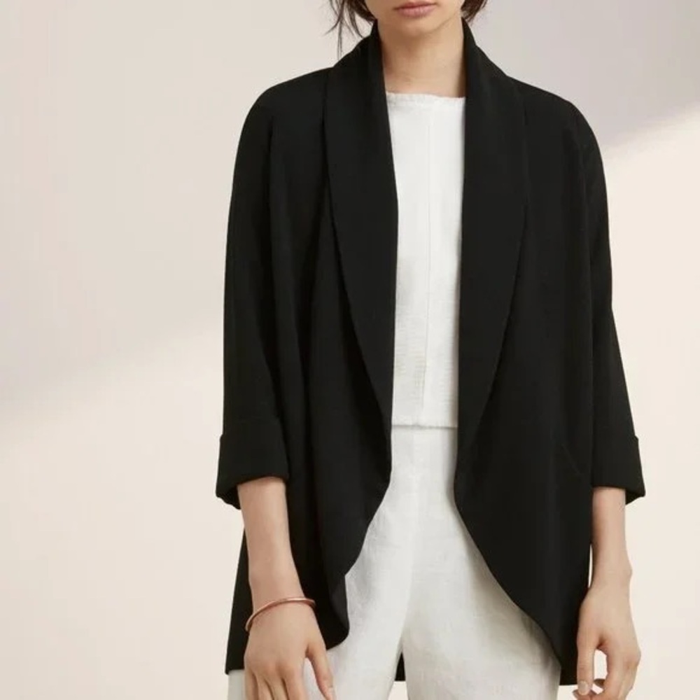 Wilfred Aritzia Chevalier Black Satin collar blazer with pockets size 6 - Picture 13 of 13